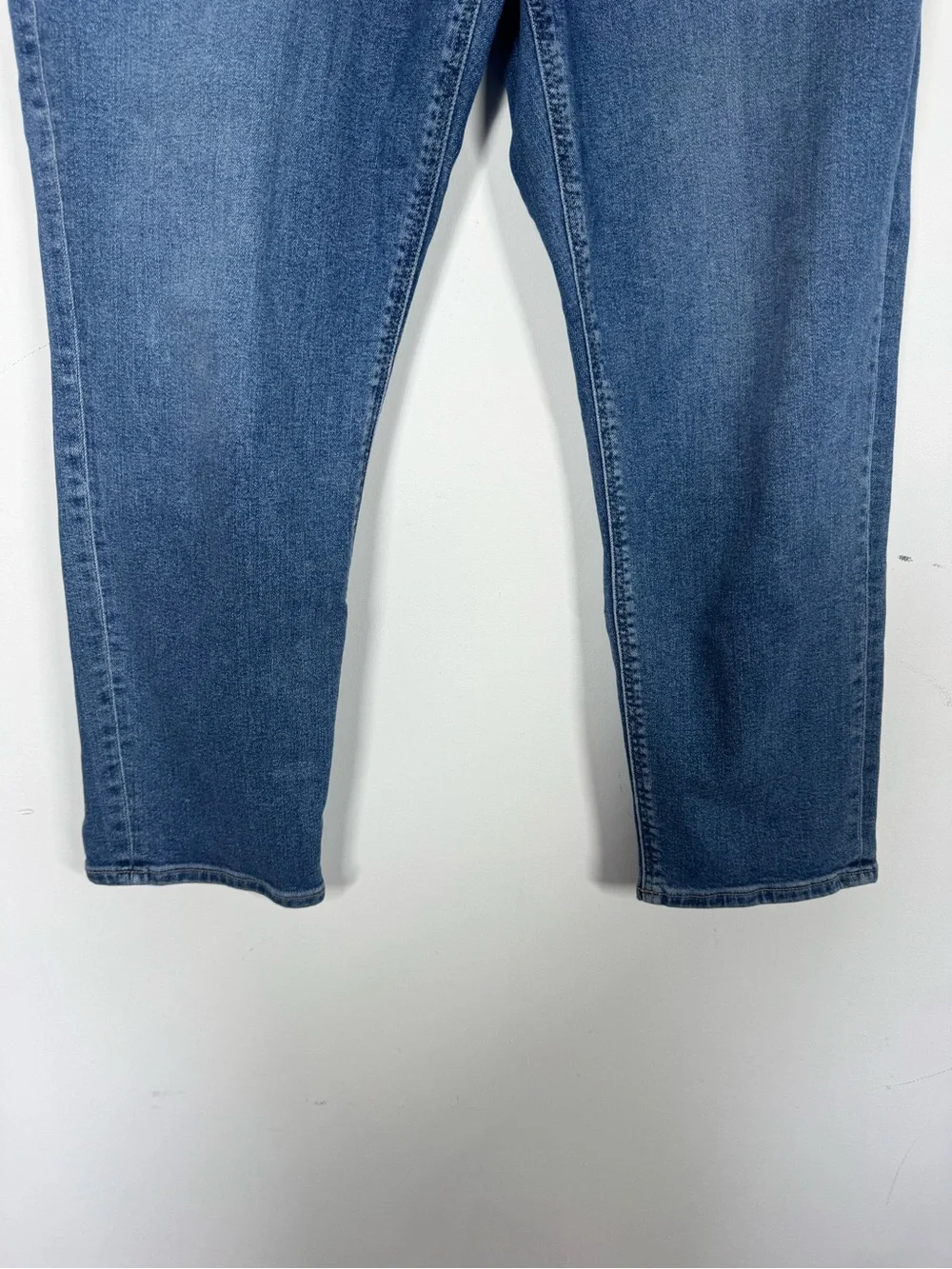 American Eagle Jeans 12Short High Rise Mom Stretch